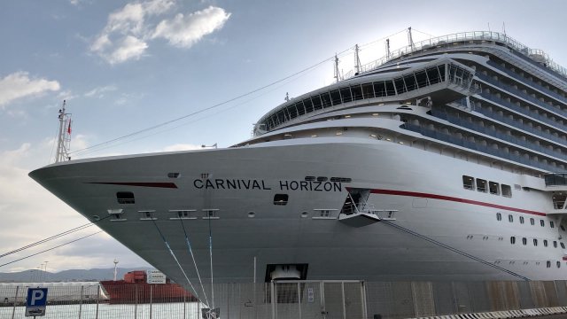 carnival horizon 1